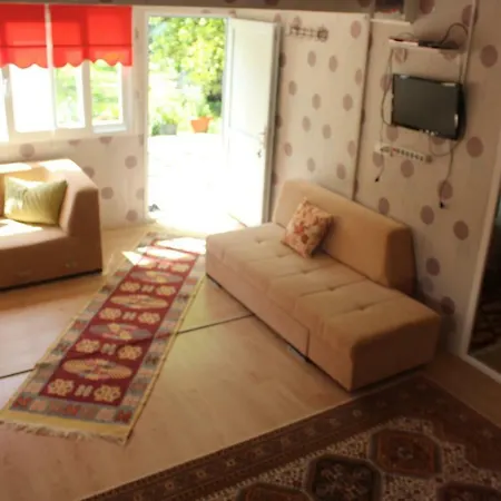 Sakli Bahce Çıralı